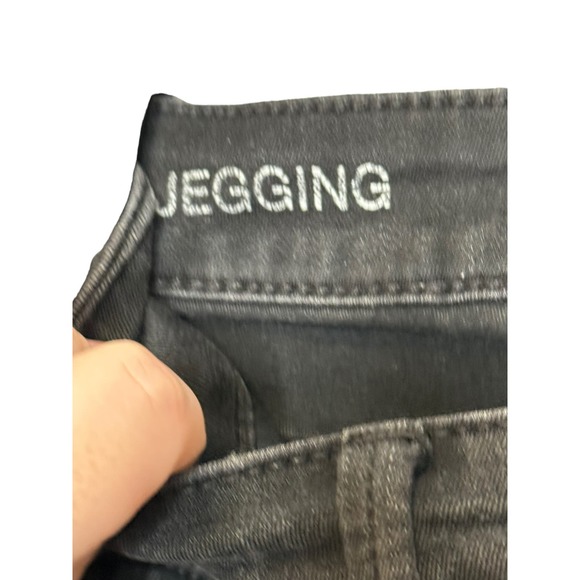 A.n.a. Women's Jeans Jegging Skinny Low-Rise Stretch Denim Black Sz. 27/ 4Petite - Picture 7 of 12